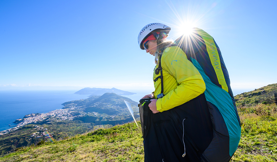 harness lightness 3 advance paragliders