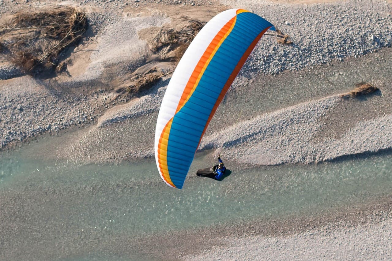 Rise 4 Paraglider: Skyward Bound
