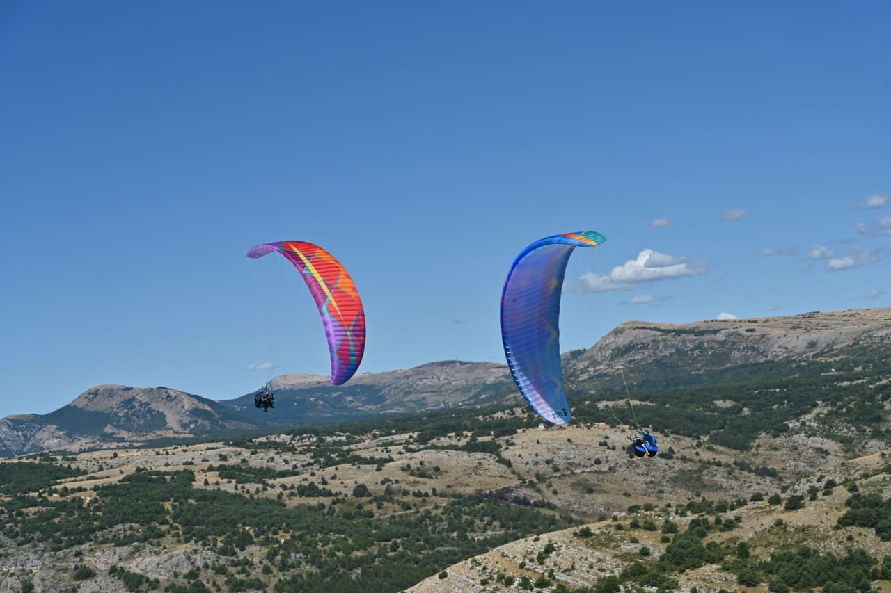Fly with Confidence: Discover the Power of the BGD DUAL 3 Tandem Paraglider bgd dual3 4