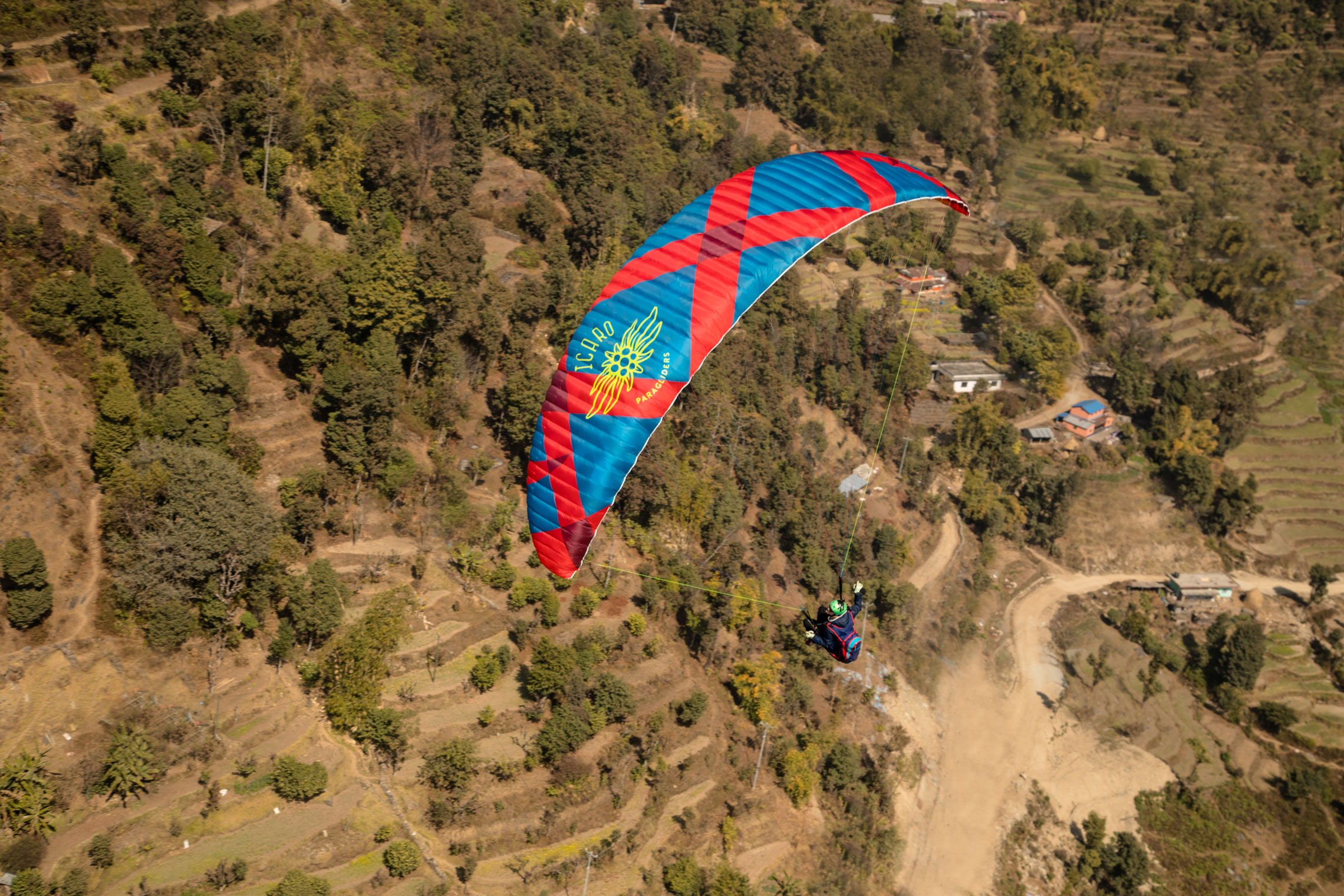 icaro_nikita_nepal1802_01-4432 image icaro nikita nepal1802 01 4432