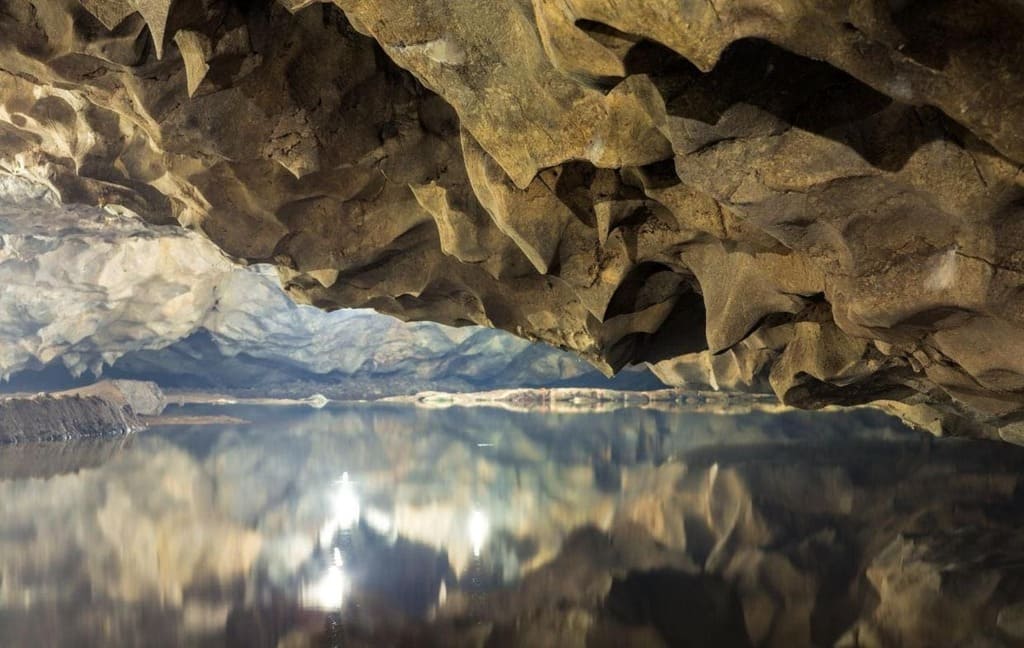 montenegro caves2