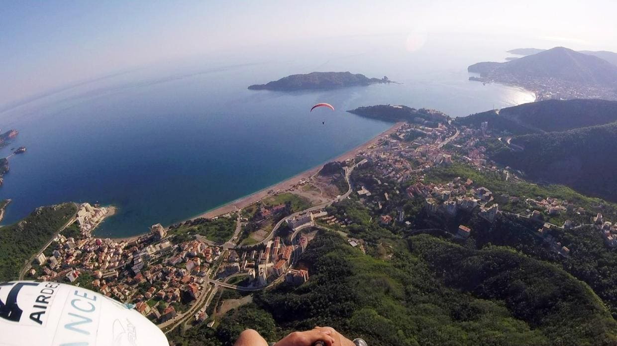 Tandem paragliding in Bechichi Montenegro paragliding montenegro 04 19