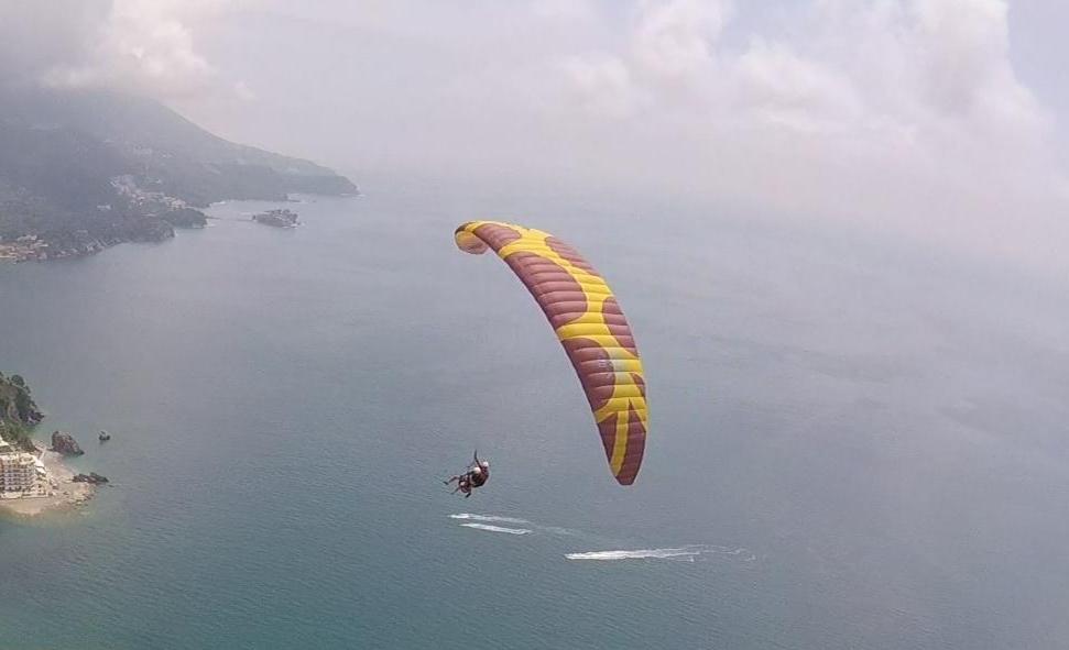 About tandem paragliding in Montenegro paragliding montenegro