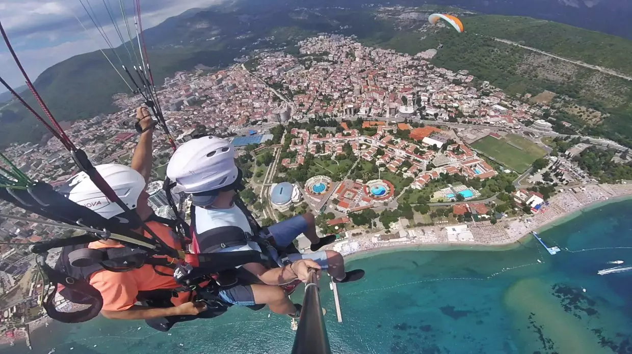 budva paragliding montenegro 07 1 24