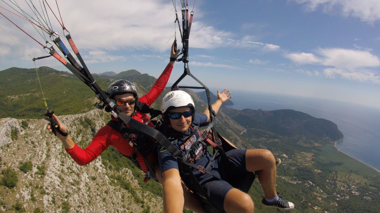  0013717 tandem paragliding