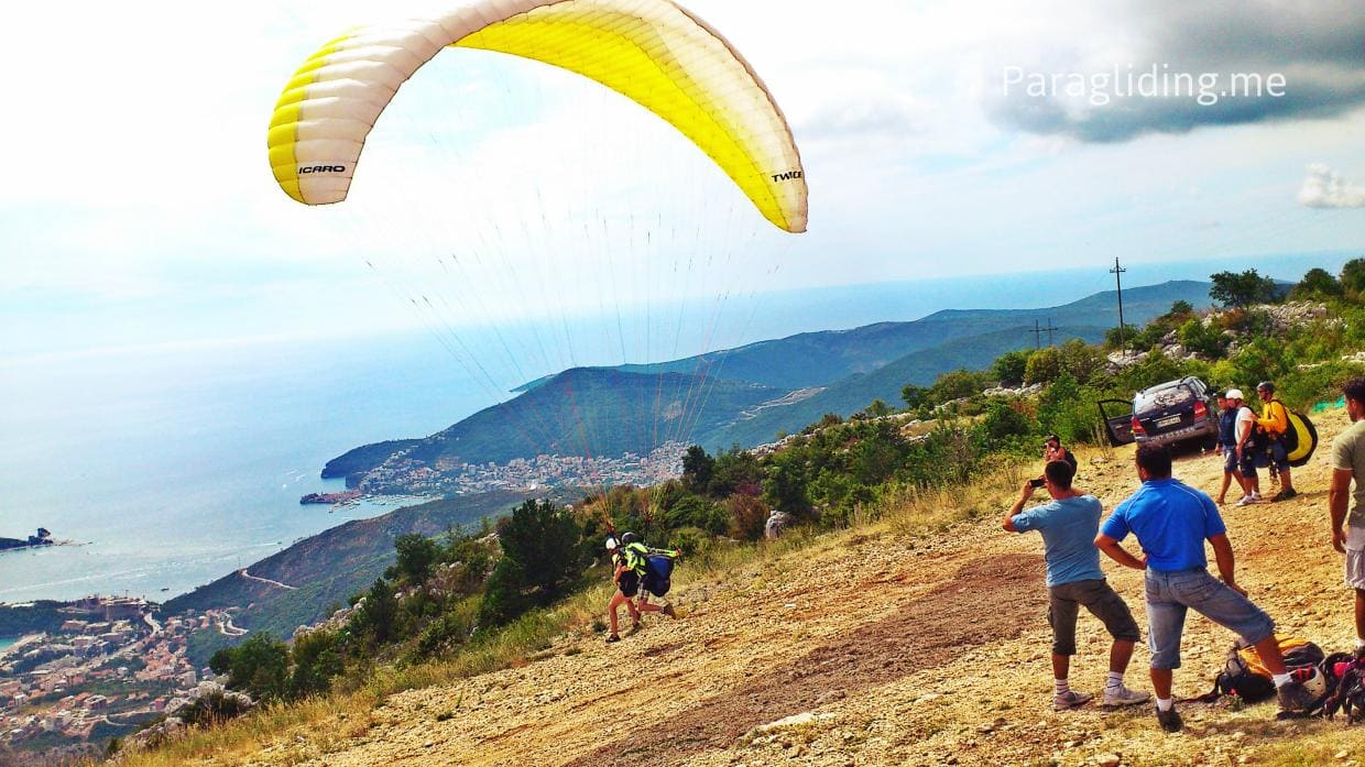 Tandem paragliding demonstration in Montenegro