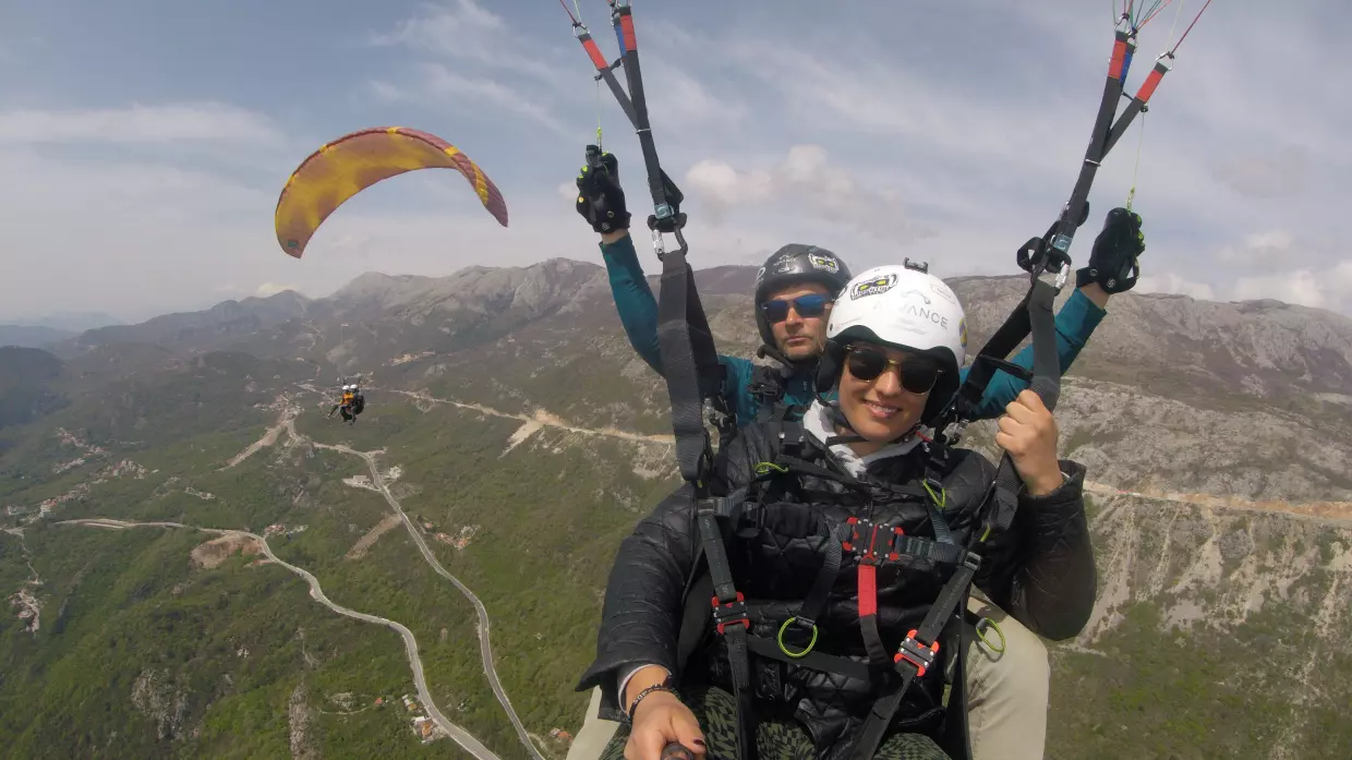 Tandem paragliding in Montenegro