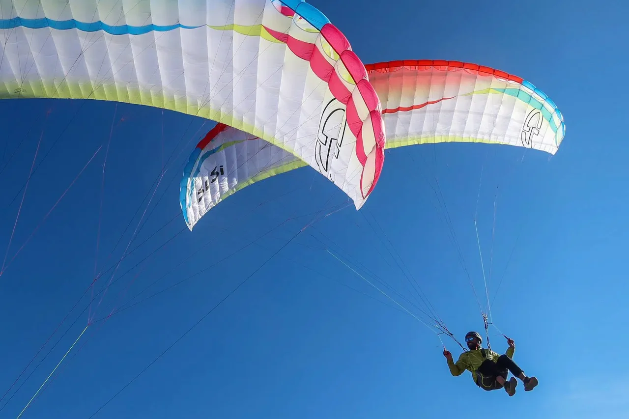 SuSi 4 superlight4all: Versatile Ultralight Paraglider Review  