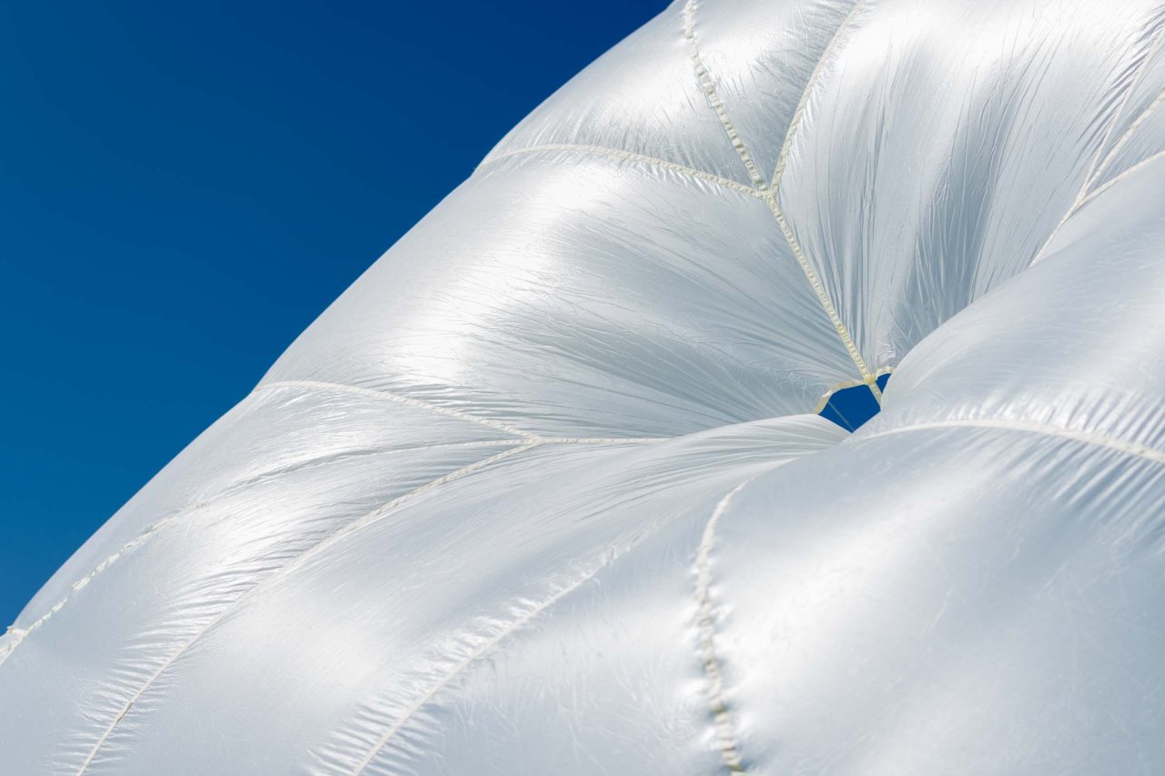 Square 115 Rescue Parachute: Lightweight, Safe, and Stable