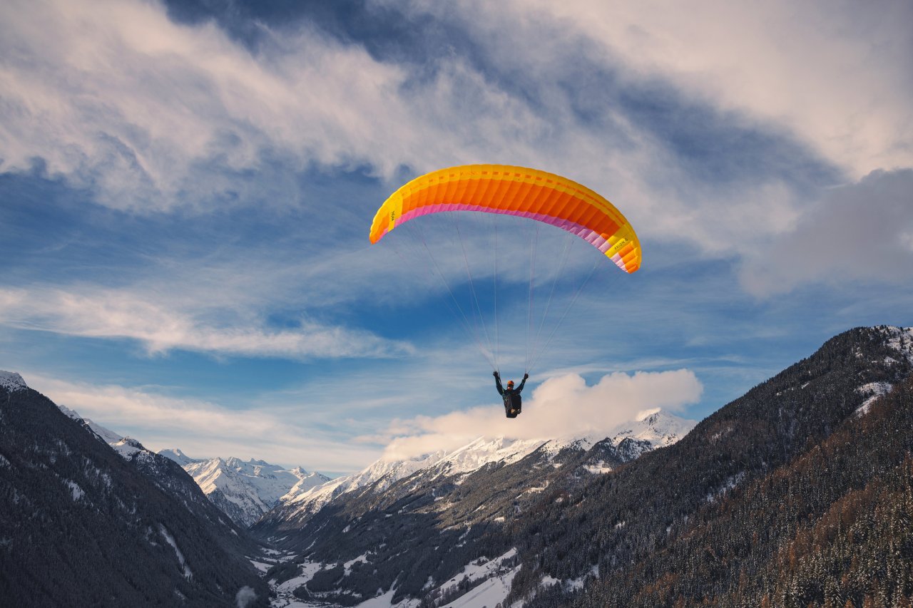 PRION 6 &ndash; Safe Beginner Paraglider with Above-Average Performance